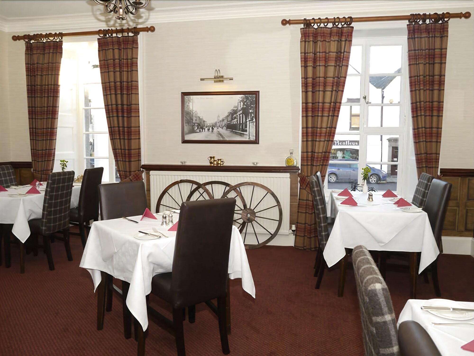 Burnett Arms Hotel بانشوري المظهر الخارجي الصورة