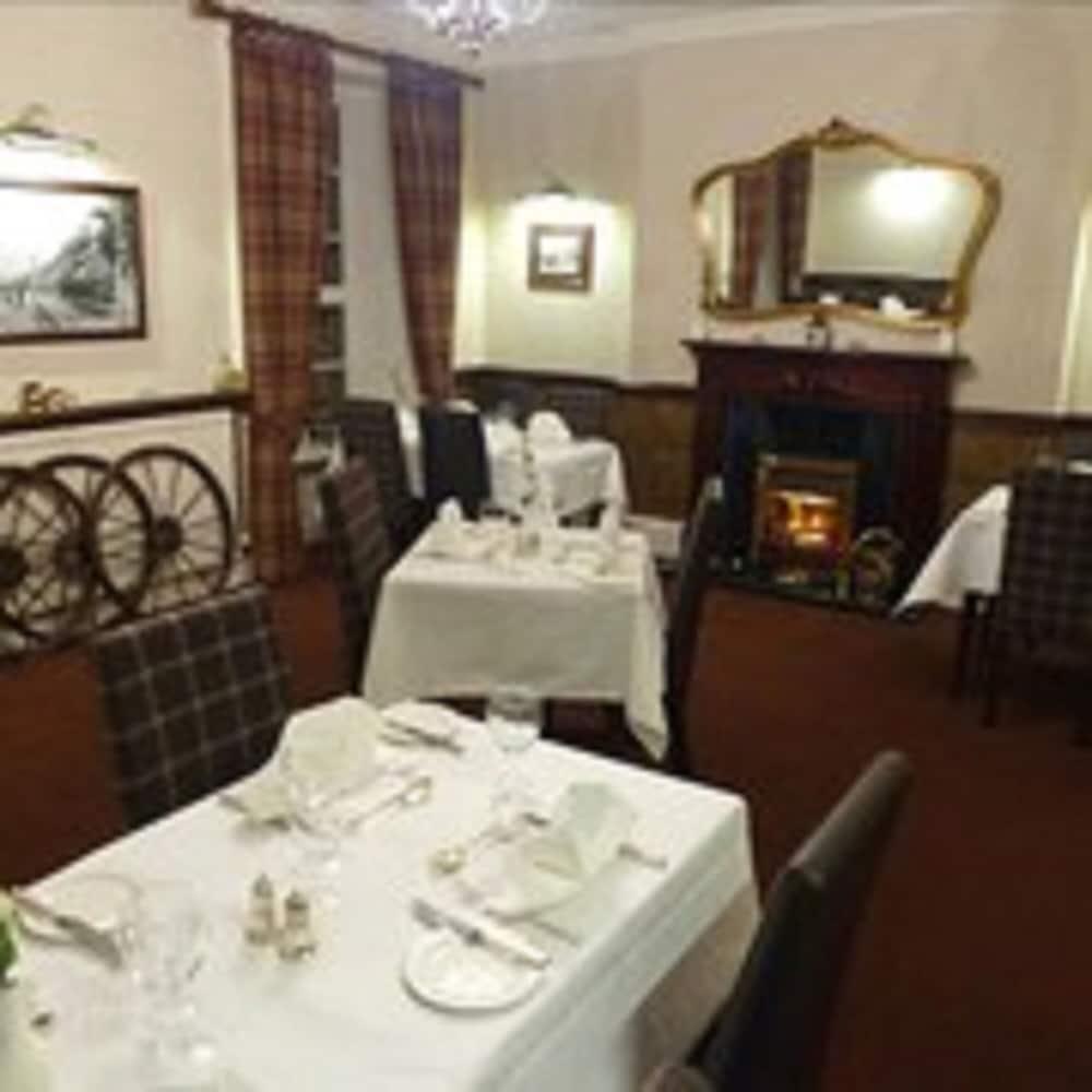Burnett Arms Hotel بانشوري المظهر الخارجي الصورة